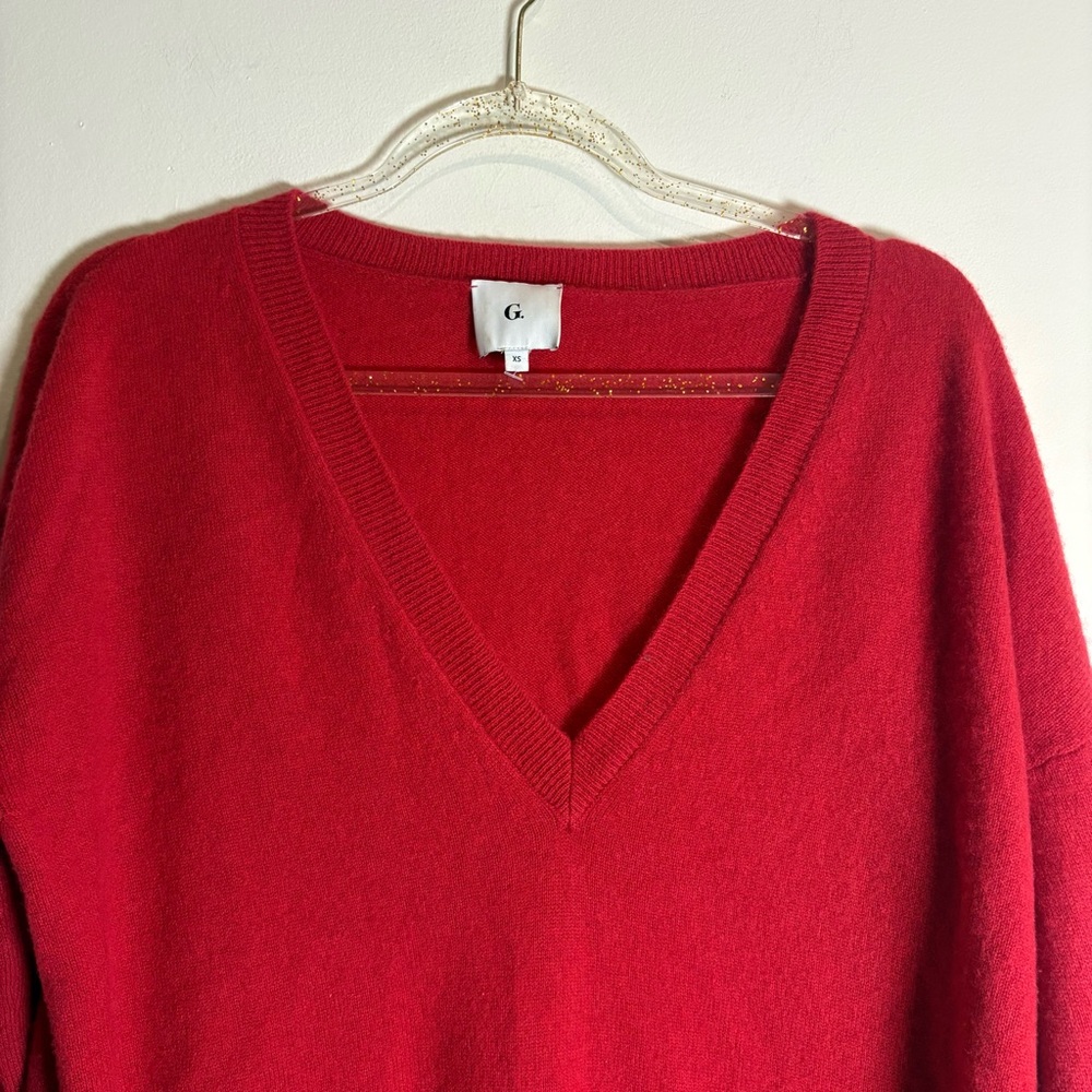 G. Label by Goop GWYN Red Cashmere The Boyfriend V-Neck Sweater XS - Picture 6 of 9